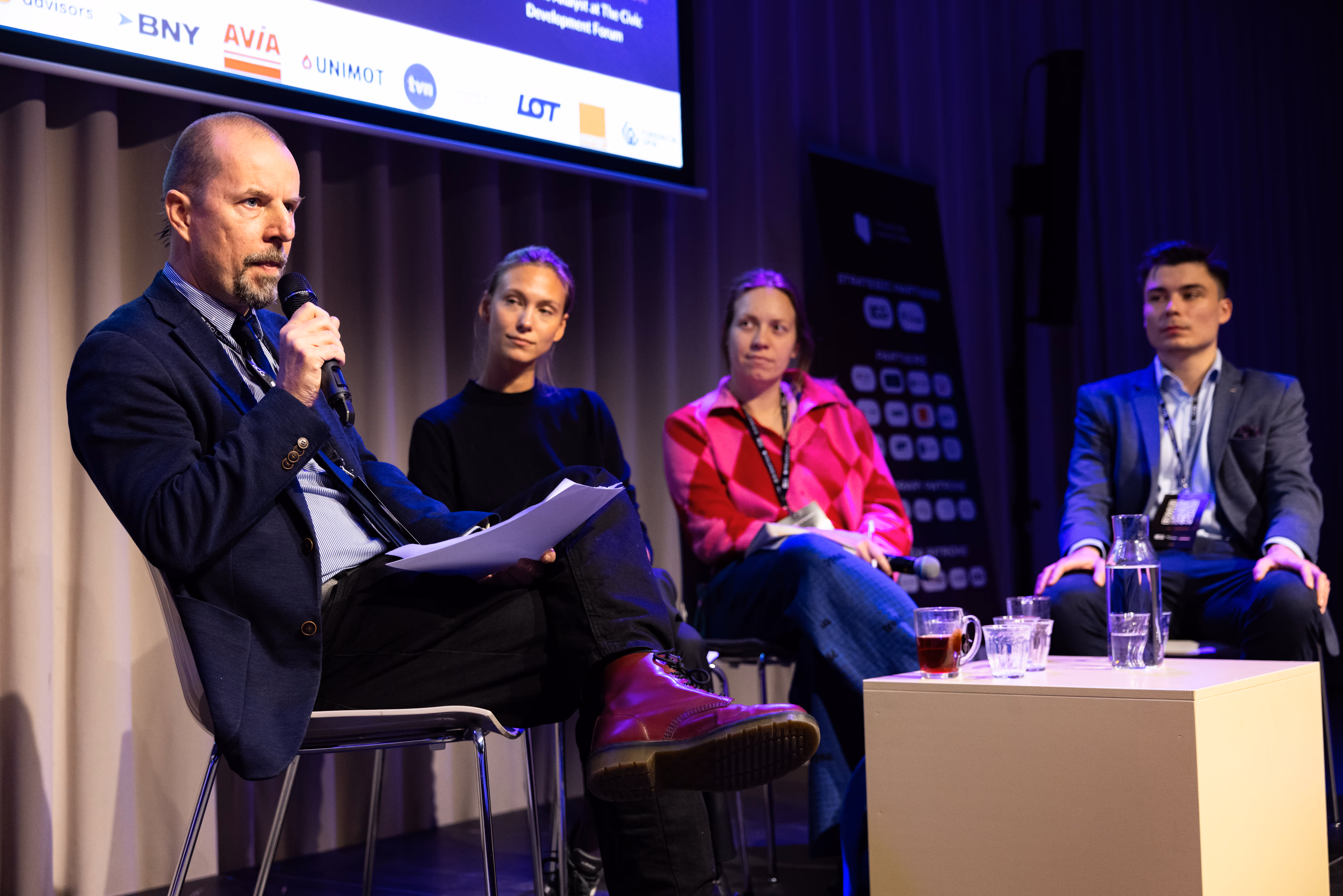 day1-panel-beyond-the-bargain-unpacking-the-environmental-toll-of-mass-consumerism